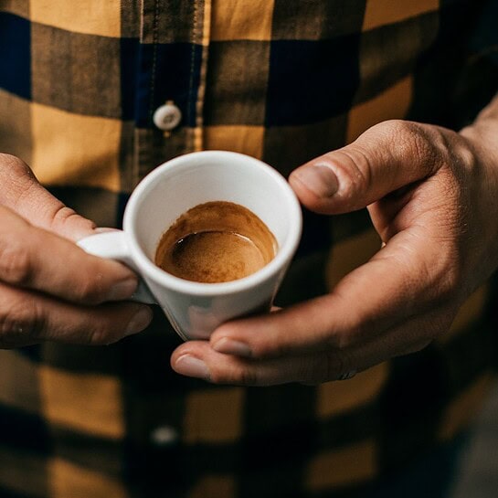 espresso z kávy EBENICA