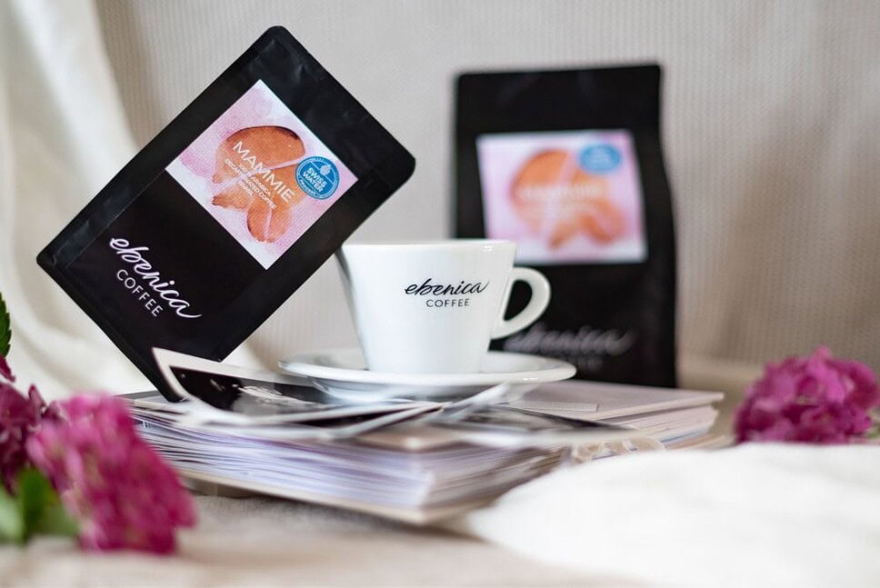 EBENICA Mammie a hrnek EBENICA COFFEE